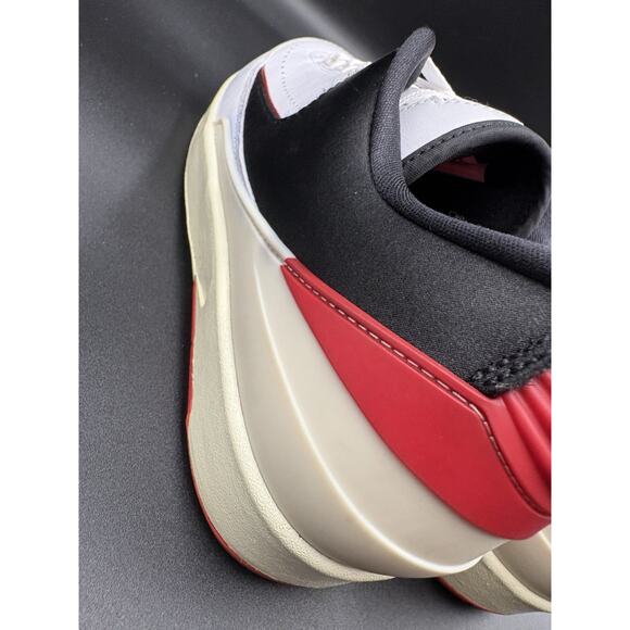 Size 12 - Air Jordan 2 Retro Low Chicago Twist Women’s=Mens 10.5 FD4849-106 - Picture 7 of 11